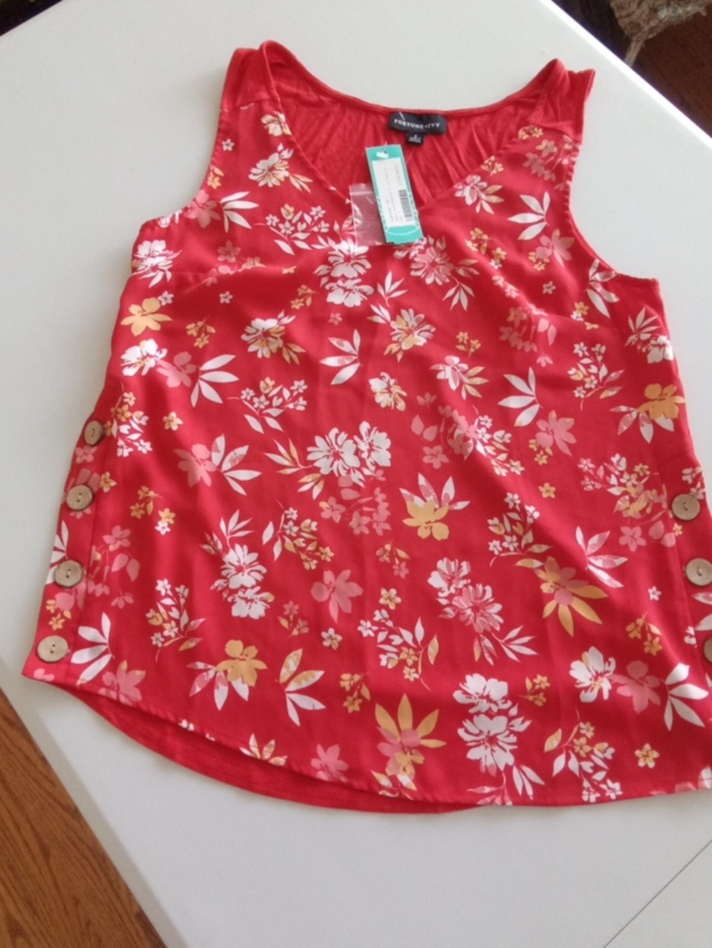 Floral Red Sleeveless Tank Top with Side Button Detail